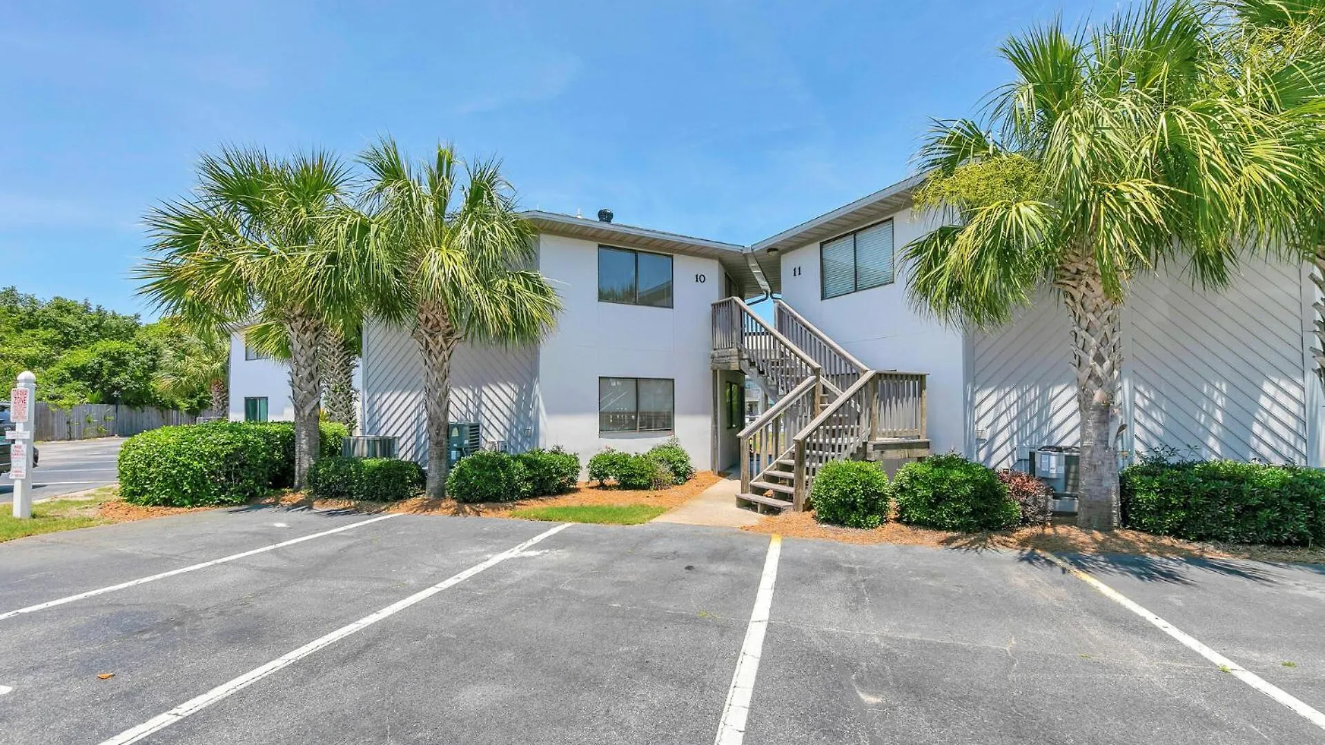 Crystal Village II Unit 10B- Close To Beach And Pool! Destin Holiday home