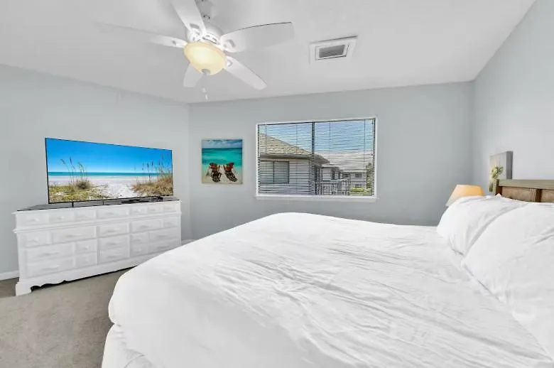 Holiday home Crystal Village II Unit 10B- Close To Beach And Pool! Destin