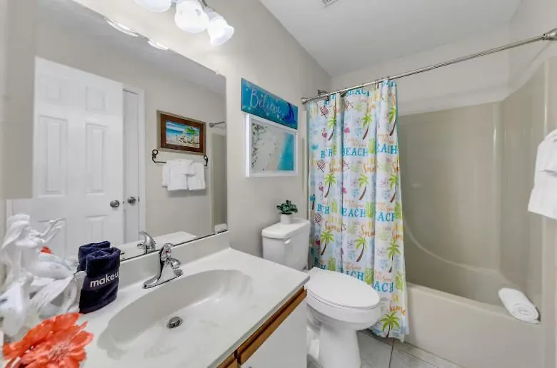 Crystal Village II Unit 10B- Close To Beach And Pool! Destin