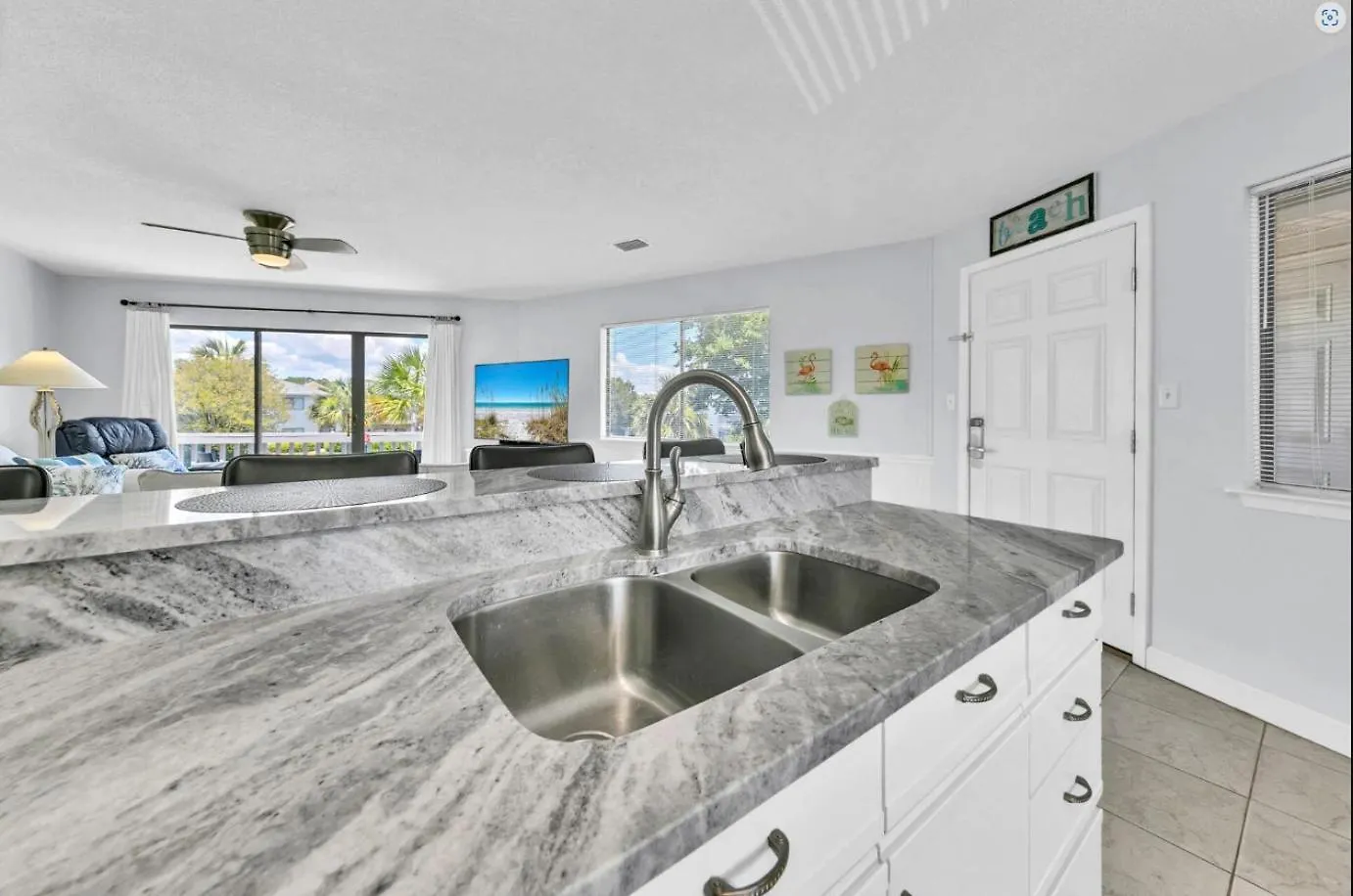 Crystal Village II Unit 10B- Close To Beach And Pool! Destin